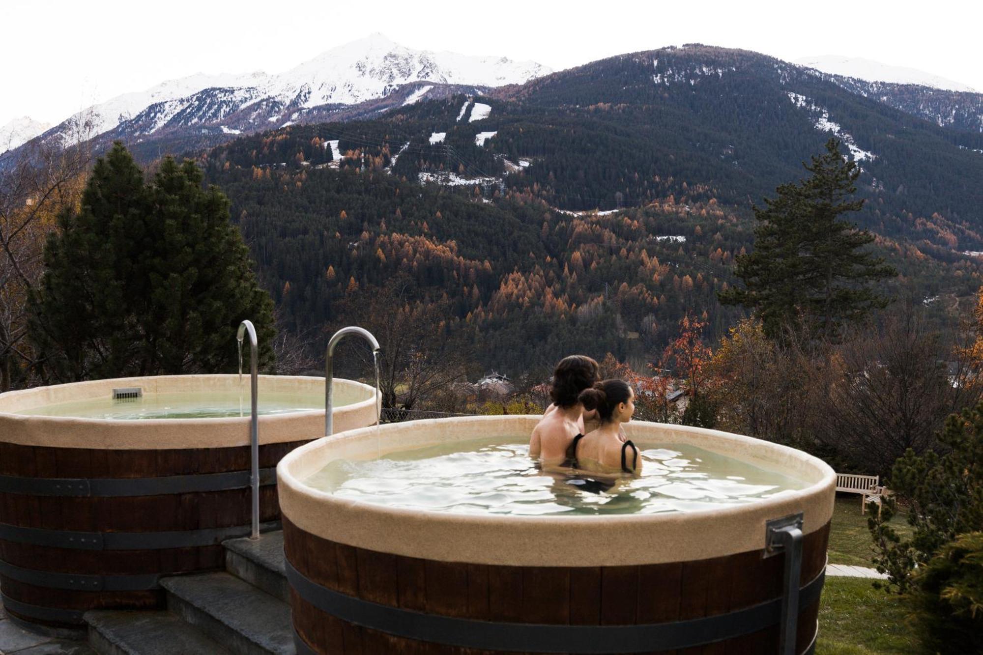 Qc Terme Grand Hotel Bagni Nuovi Бормио Екстериор снимка Outdoor spa