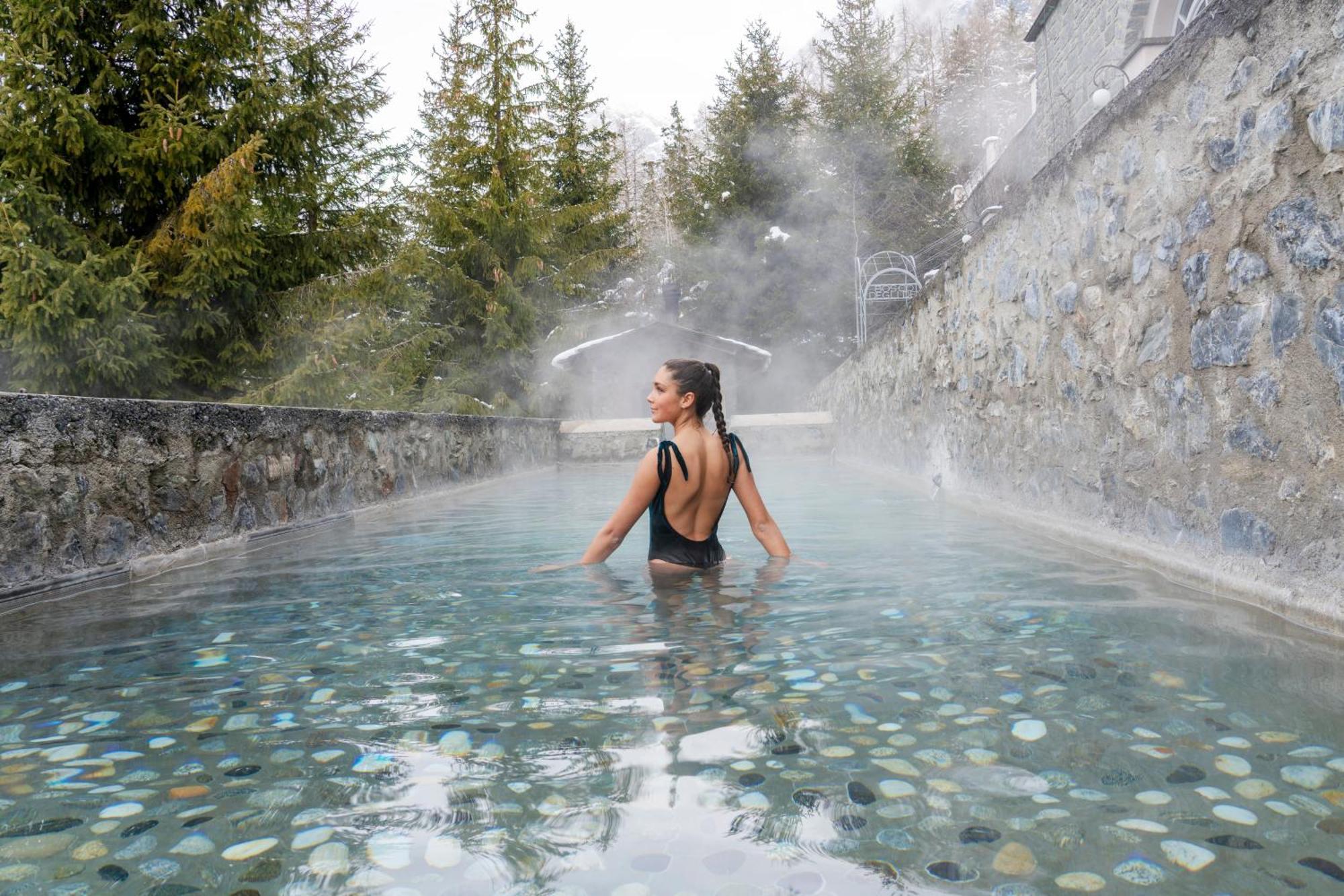 Qc Terme Grand Hotel Bagni Nuovi Бормио Екстериор снимка Thermal baths in Bad Ragaz