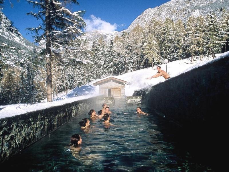 Qc Terme Grand Hotel Bagni Nuovi Бормио Екстериор снимка Thermal baths in Vals